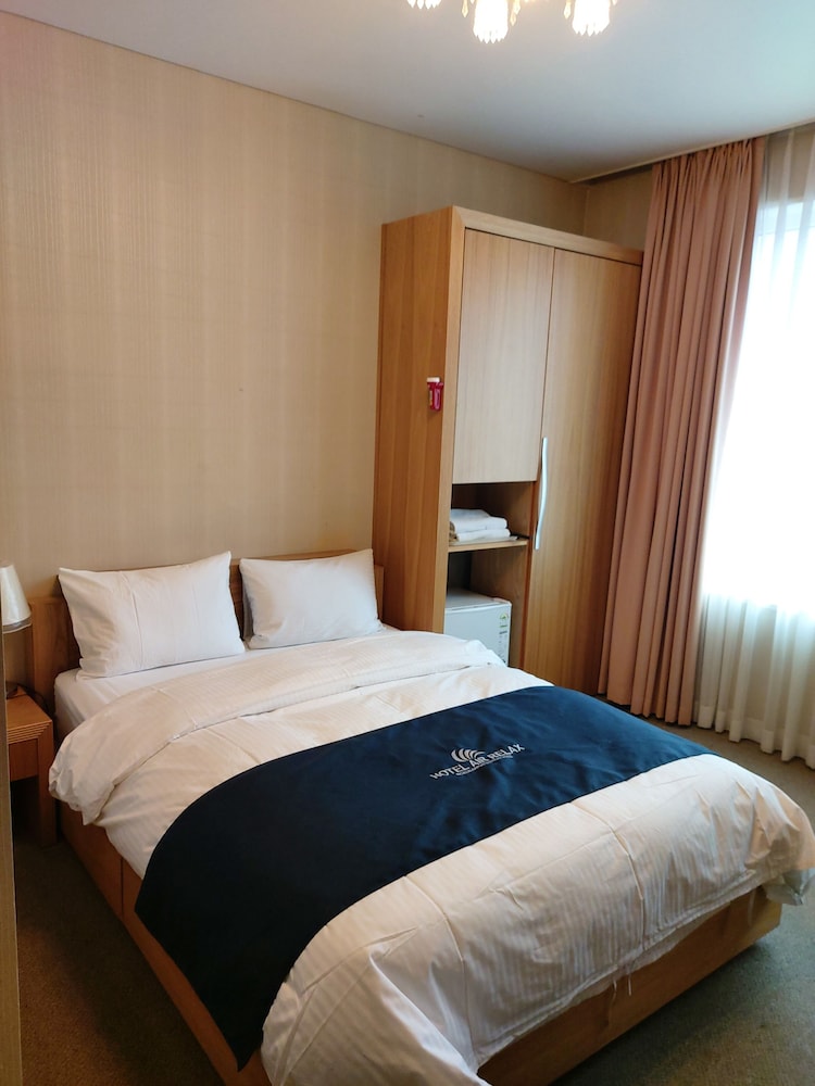 DELUXE, DOUBLE BED