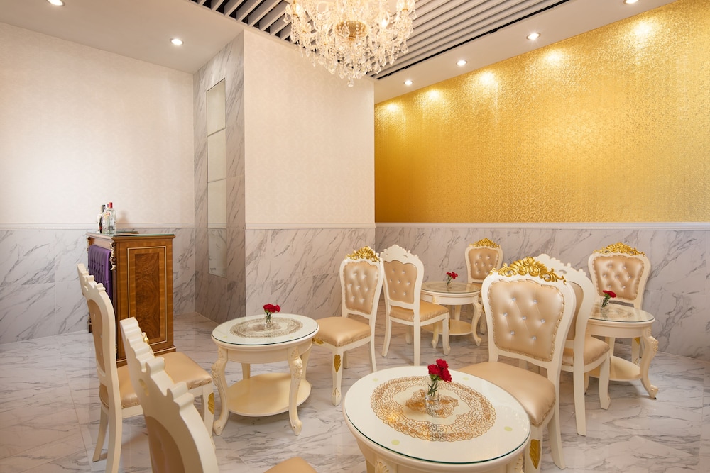 Ramada by Wyndham Hong Kong Grand View 32/36