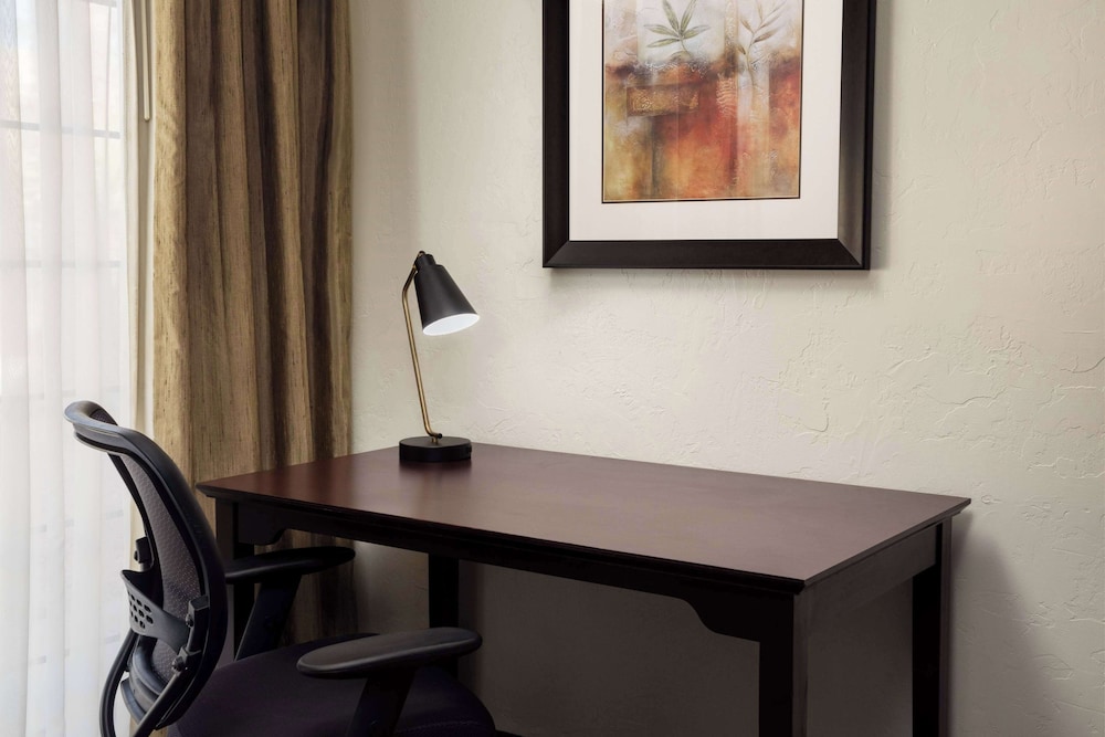 Wyndham Tucson Airport & Conference Center 54/66