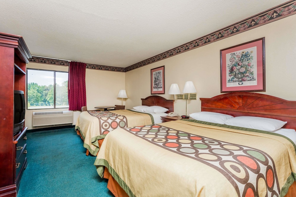 Super 8 by Wyndham Piedmont Greenville Area 8/10