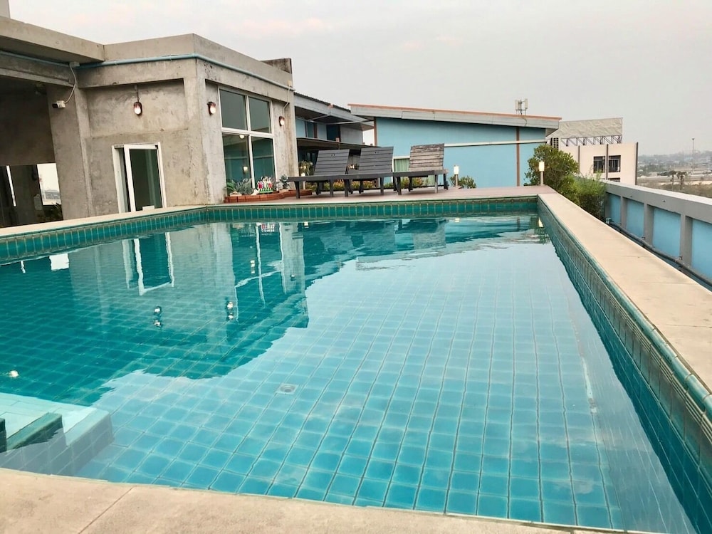 Ananya Residence Service Apartment 2/65