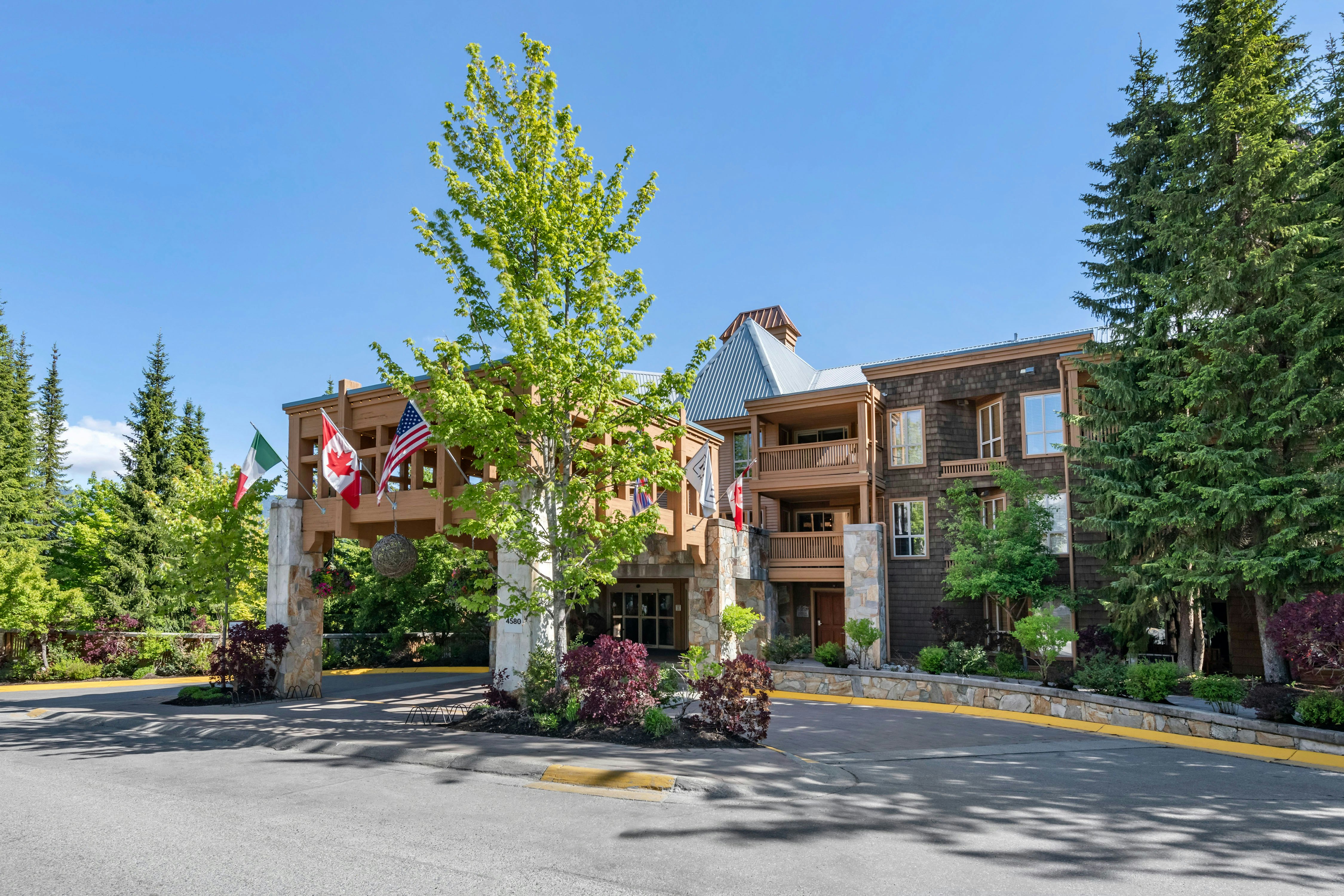 Hilton Grand Vacations Club Whistler (ex. Embarc Whistler) 44/59