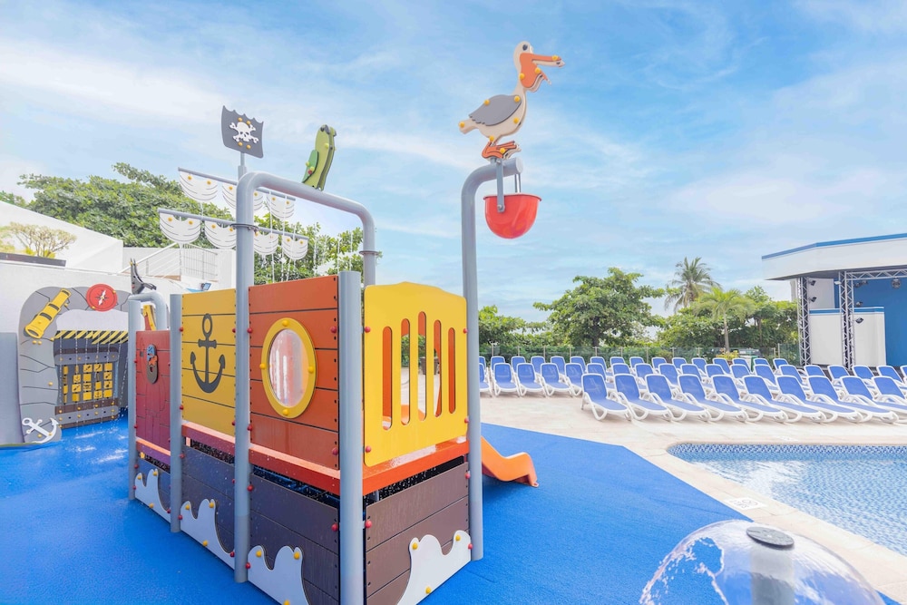Decameron Cartagena 4/50