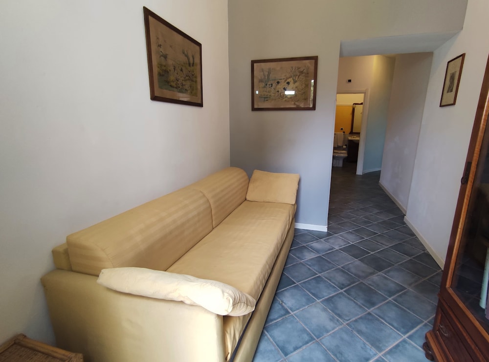 La Rosa Sul Mare 65/83