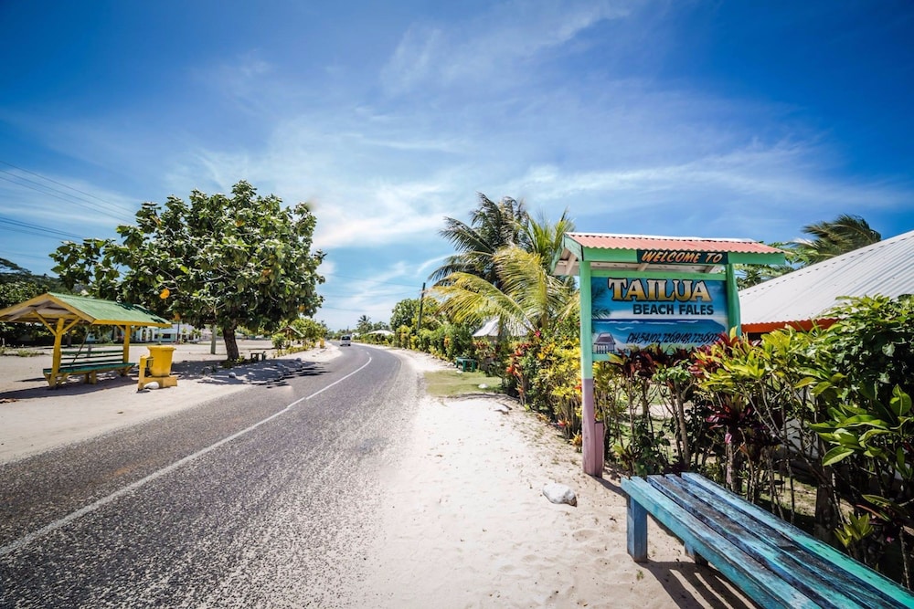 Tailua Beach Fale 16/29