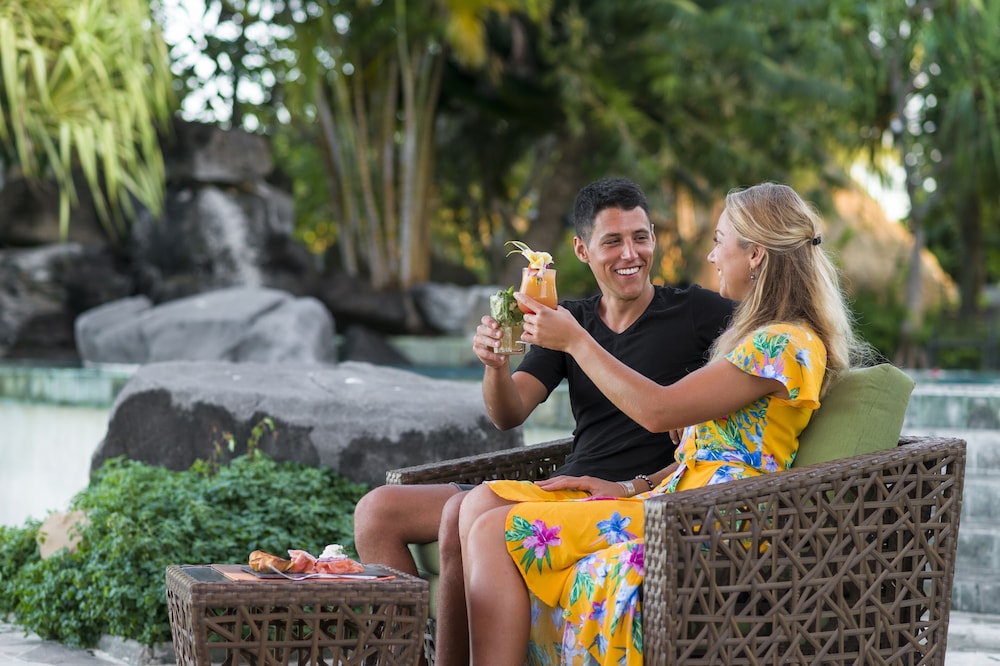 Intercontinental Bora Bora Le Moana Resort 8/81
