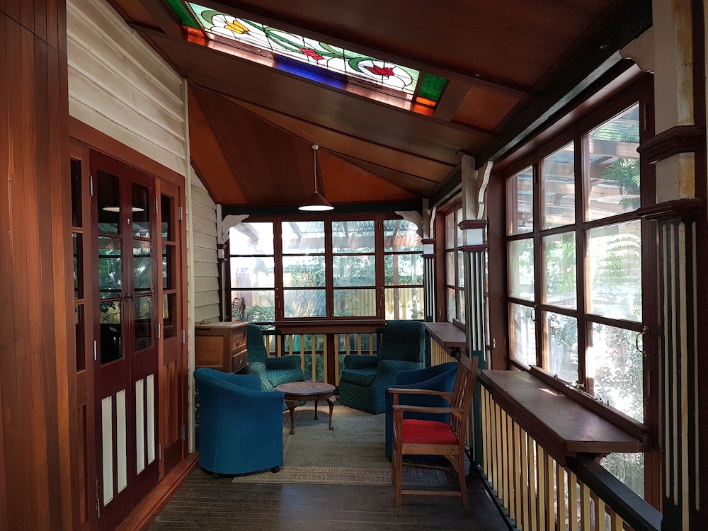 Bridgefield Guest House 32/50