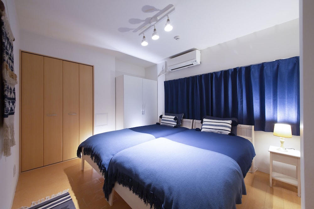 Crice Hotel 7/50