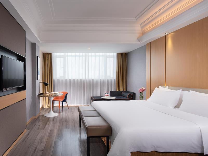 Vienna Hotel (Zhongshan Xiaolan Daxin) 10/24