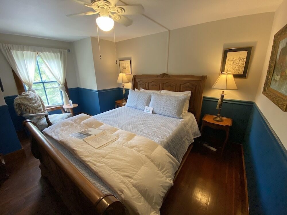 Follansbee Inn 18/72