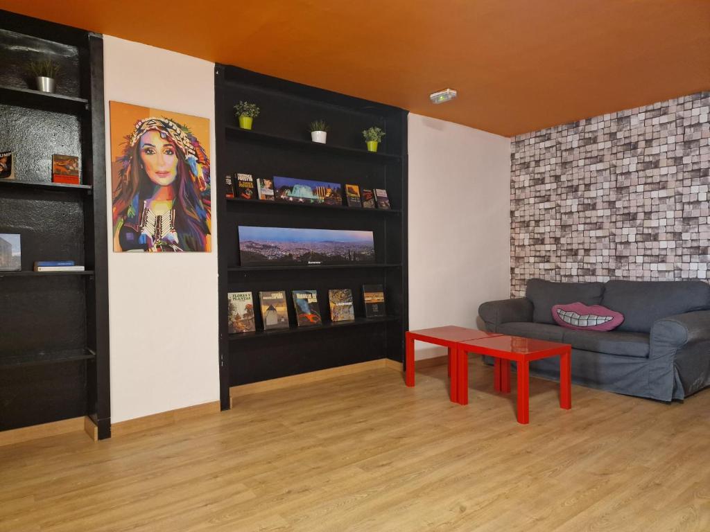 Arc House Hostel 13/18