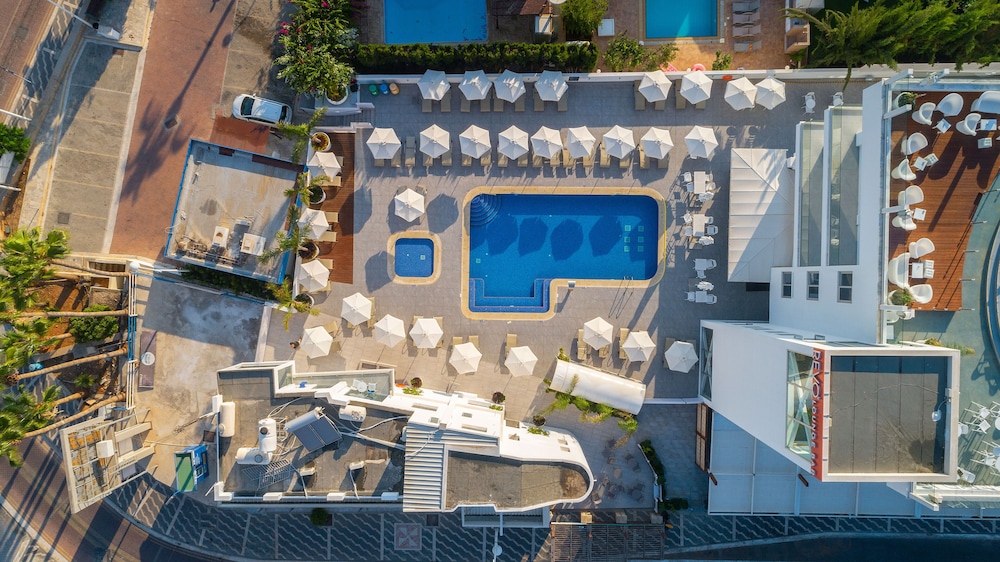 Protaras Plaza 24/36