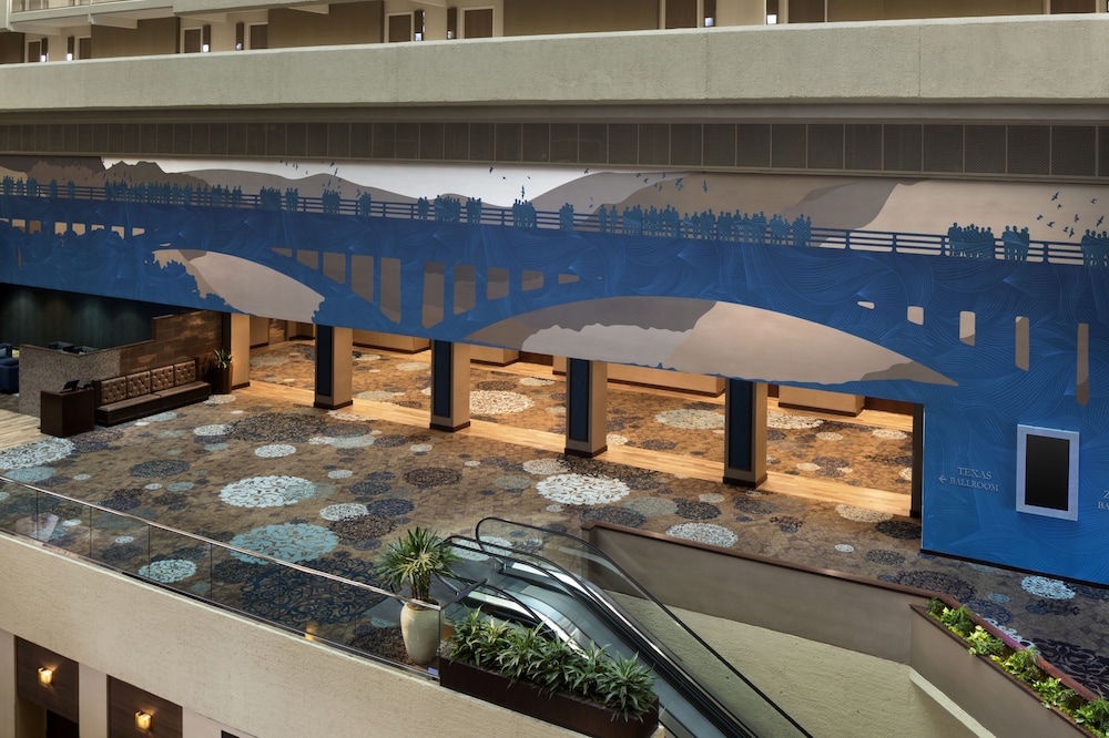 Hyatt Regency Austin 7/77