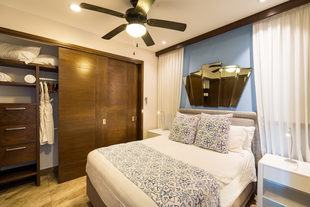 Resorts By Pinnacle 220 35/72