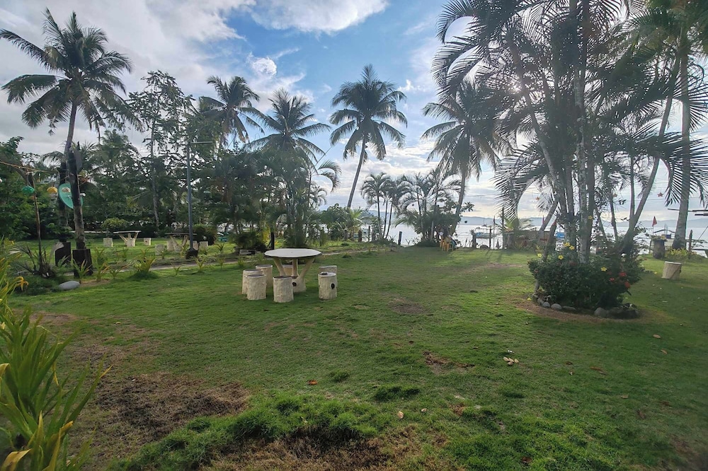 Summer Homes Beach Front Resort and Cottages Port Barton 42/50