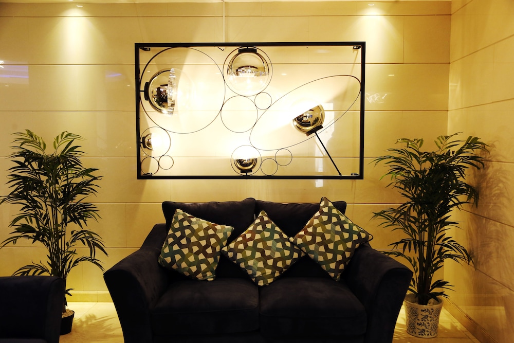Click Square Hotel 26/28