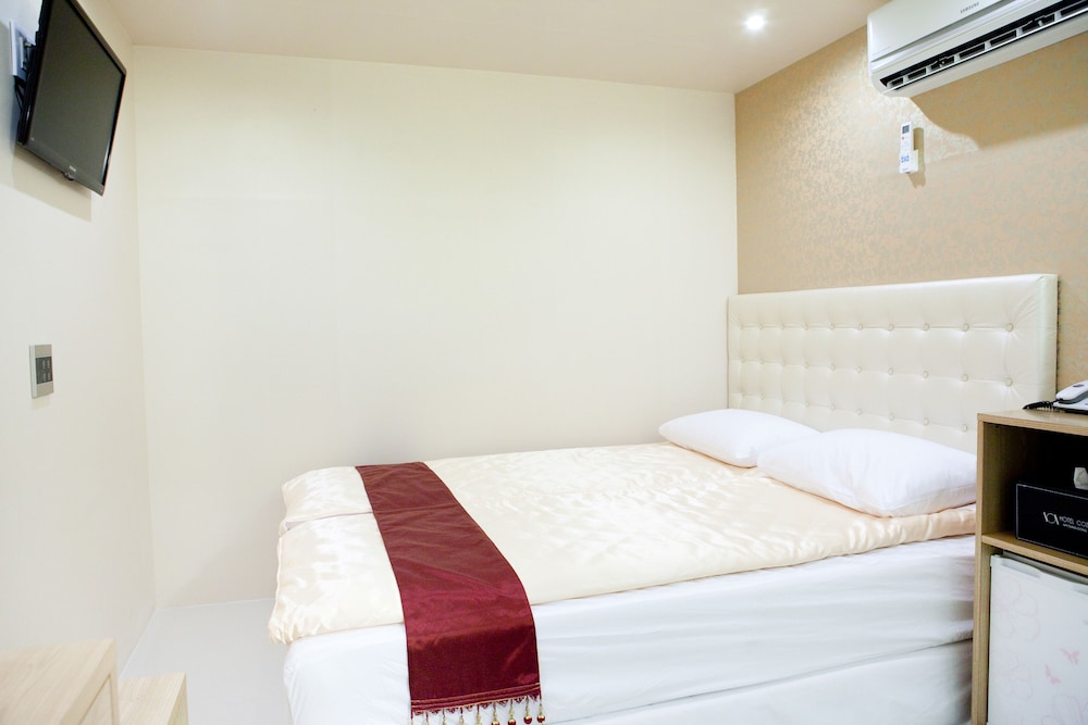 Hotel Cozy Myeongdong 37/73