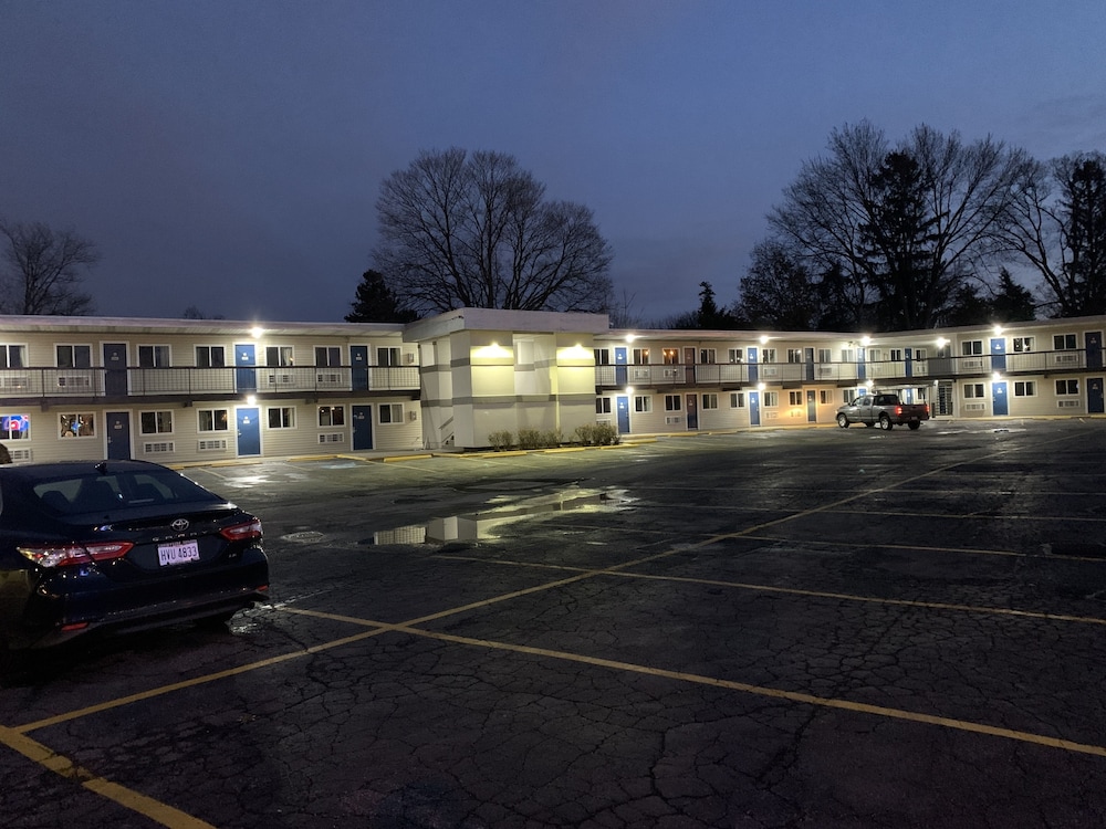 Motel6 North Olmsted, OH - Cleveland