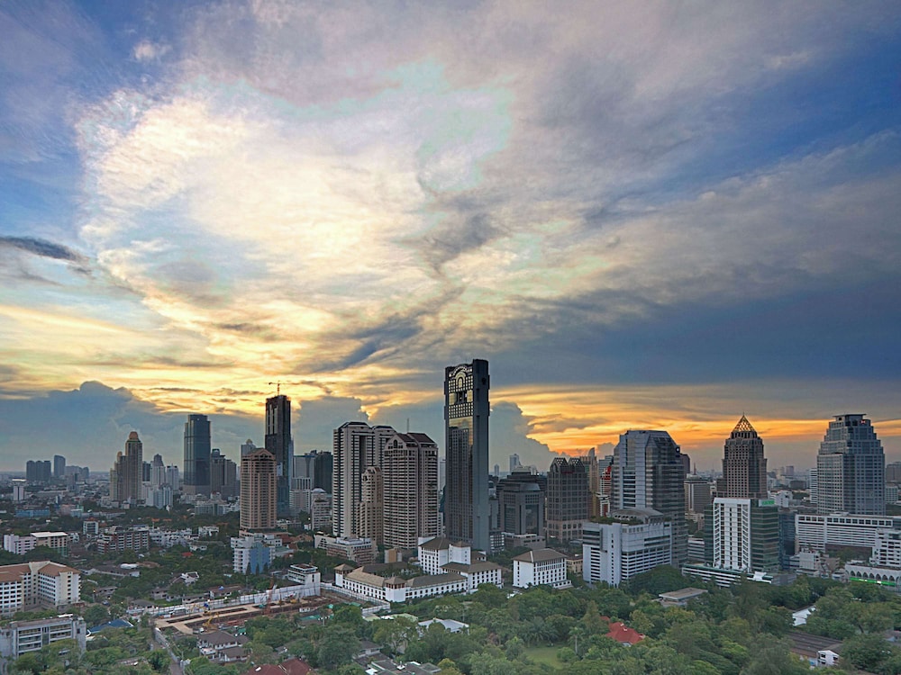 Movenpick Hotel Sukhumvit 15 Bangkok 66/71
