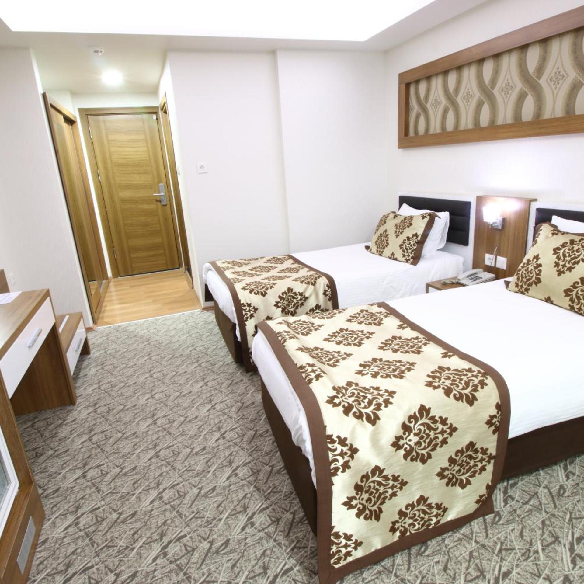 Grand Ari Otel 6/44