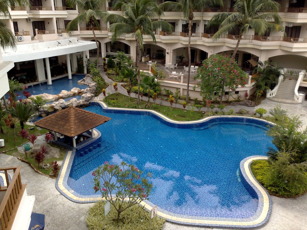 THE ORIENT STAR RESORT LUMUT 9/39