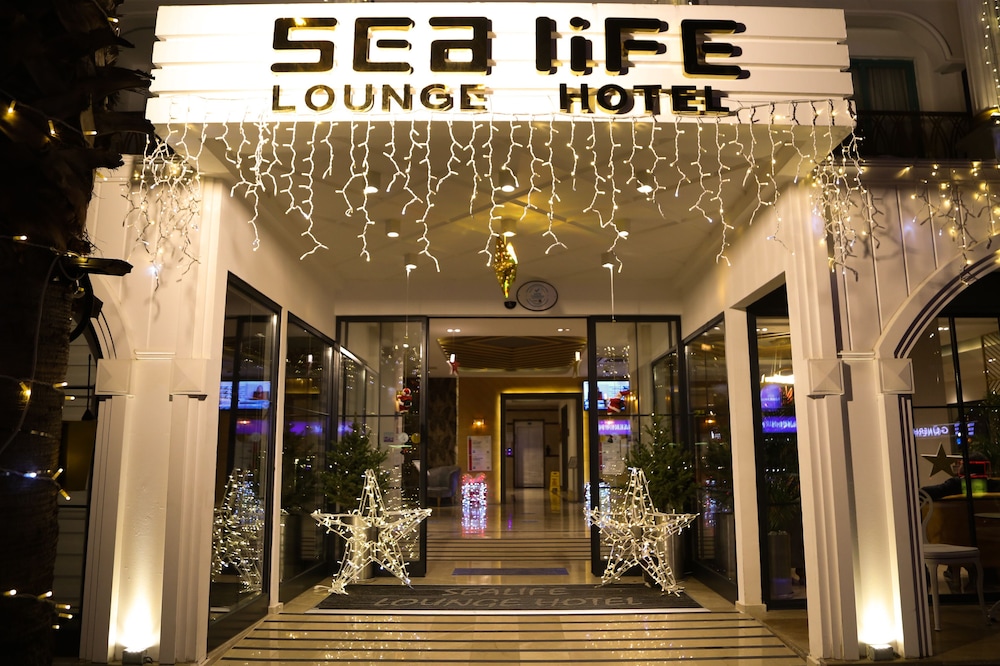 Sealife Lounge - Adults Only 4/50