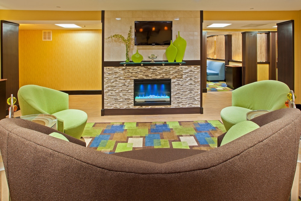 HOLIDAY INN EXPRESS BOWLING GREEN 59/72