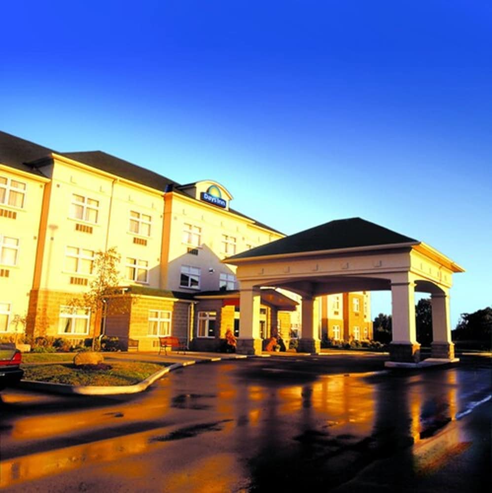 Days Inn By Wyndham Orillia 5/28
