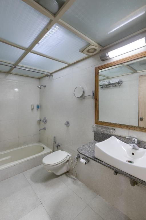 HOTEL MANGALAM 49/49