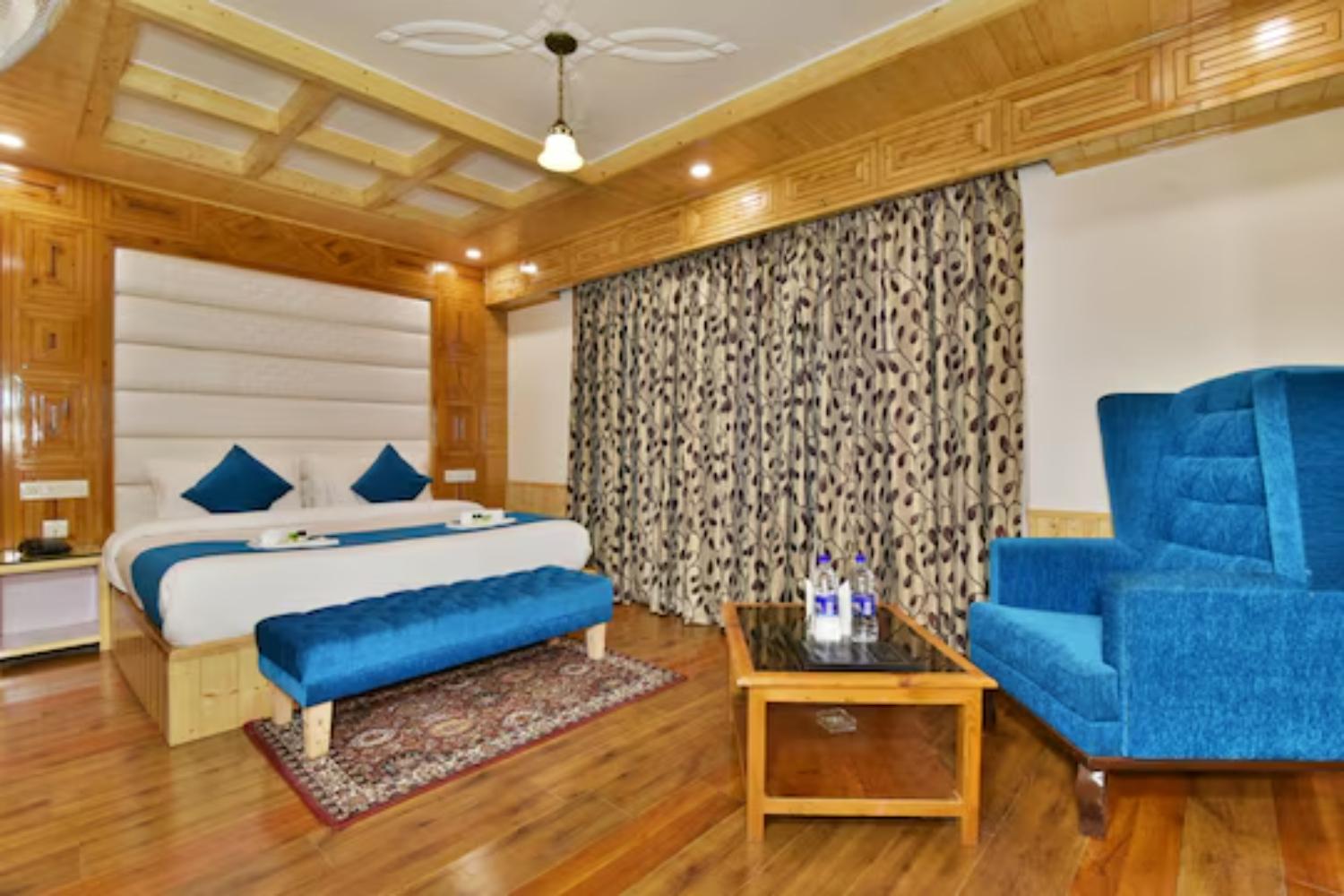 HOTEL HIMGIRI 20/50