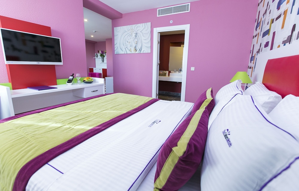 Mayi Hotel 20/55