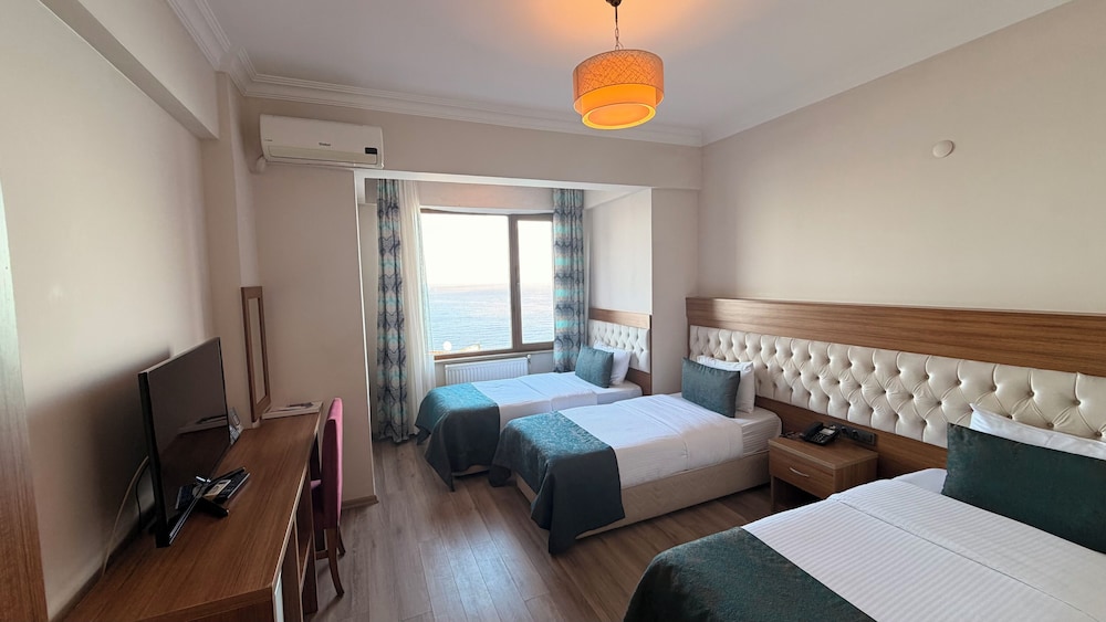 Diamond Hotel 17/47