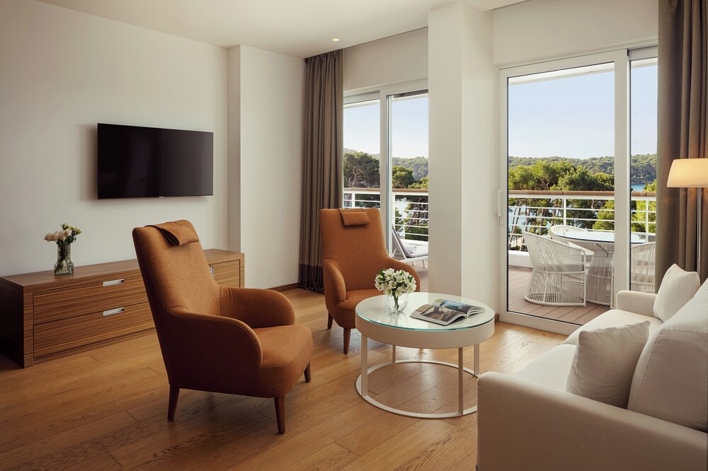 Hotel Bellevue 41/60