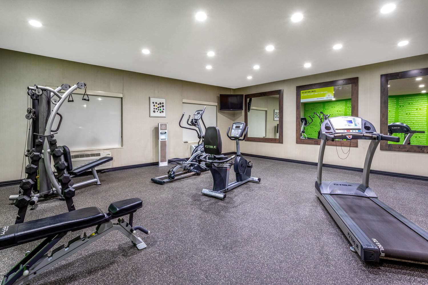La Quinta Inn & Suites by Wyndham Hopkinsville 13/41