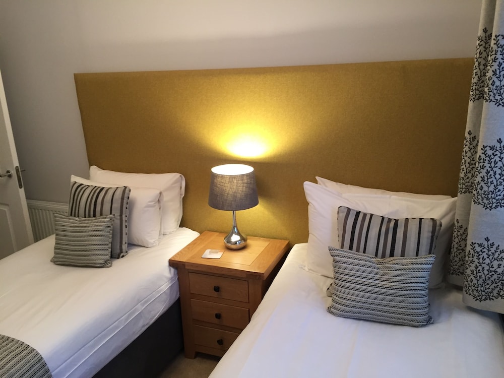 Inverness City Suites 16/50