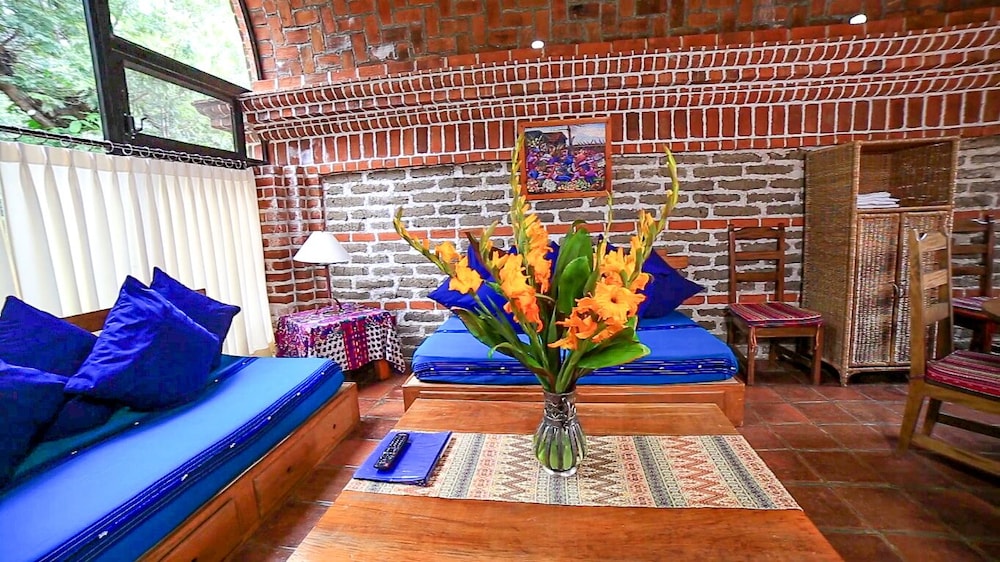 Hotel San Buenaventura De Atitlan 25/50