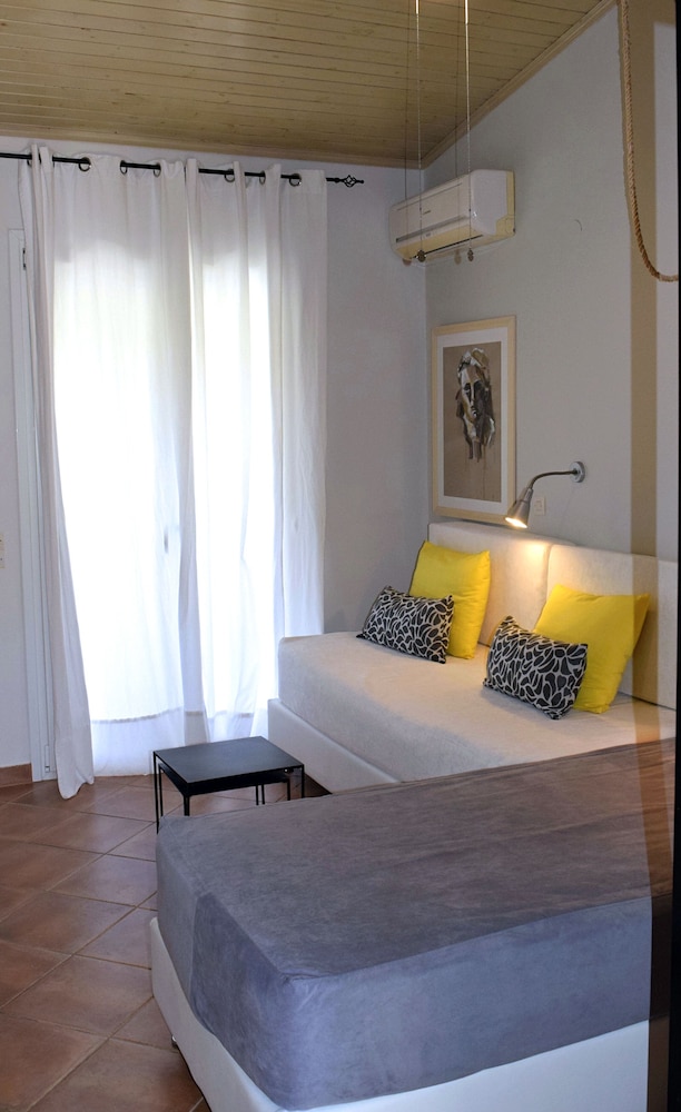 Simatos Apartments & Studios 18/50