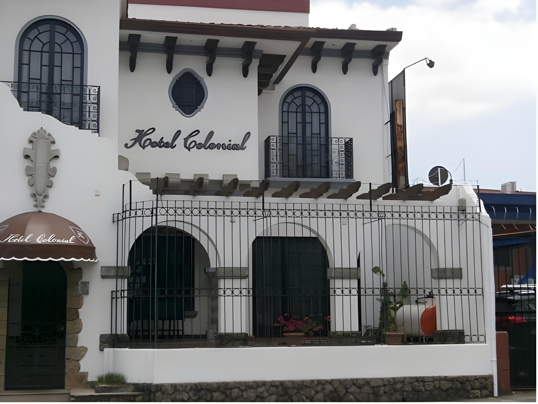 Colonial 4/60