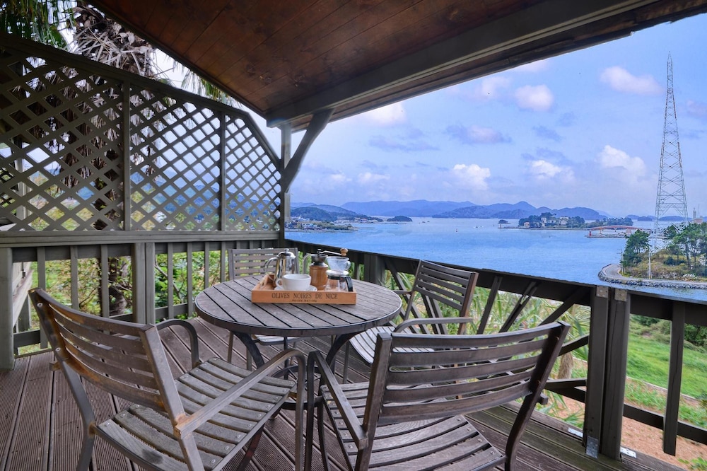 Tongyeong Mongdol House Pension 49/50