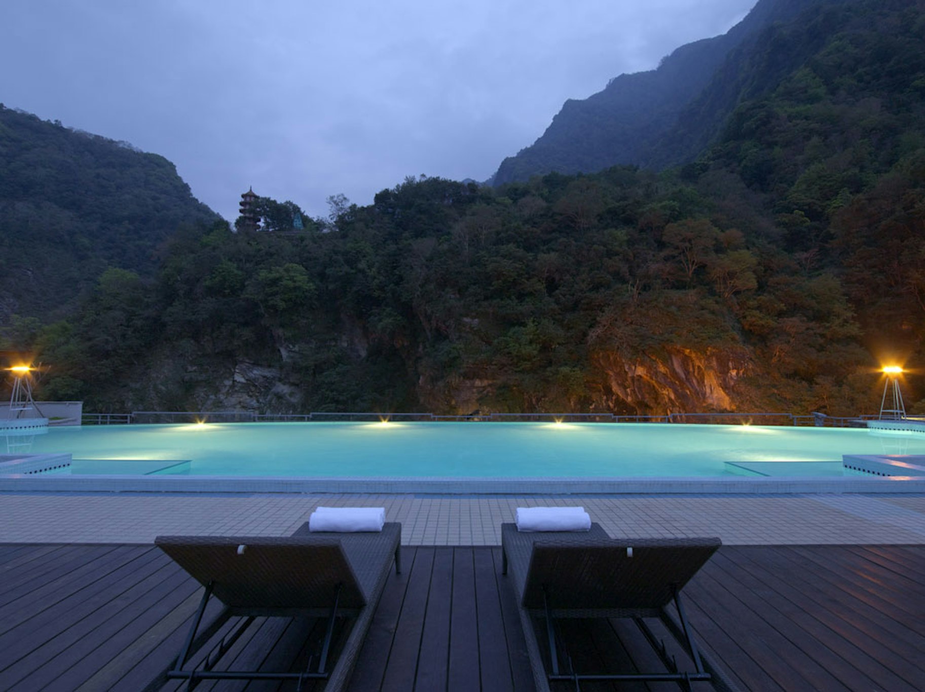 Silks Place Taroko 10/13