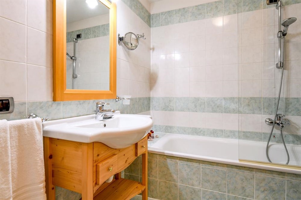 Gianna Hotel 48/50