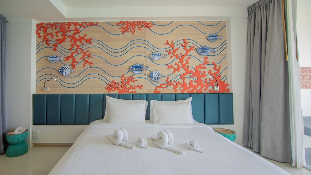 Norn Talay Surin Beach Phuket (ex Surin Beach Resort) 8/50