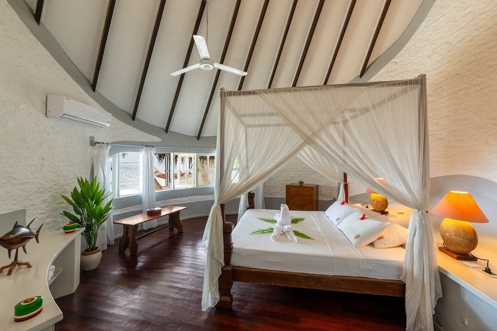Nika Island Resort & Spa, Maldives 25/67