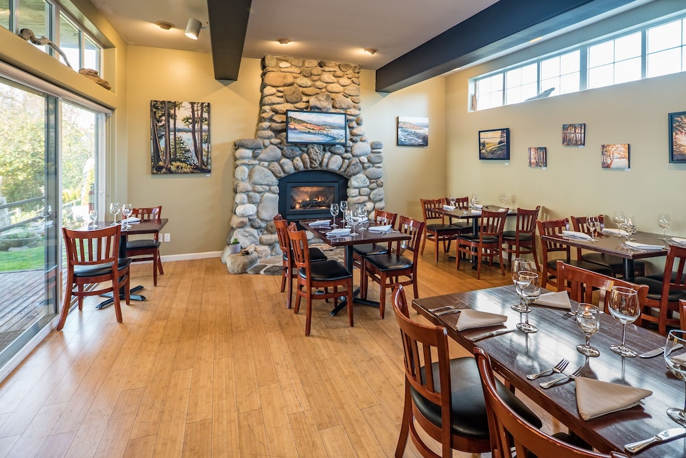 Camano Island Inn 50/67