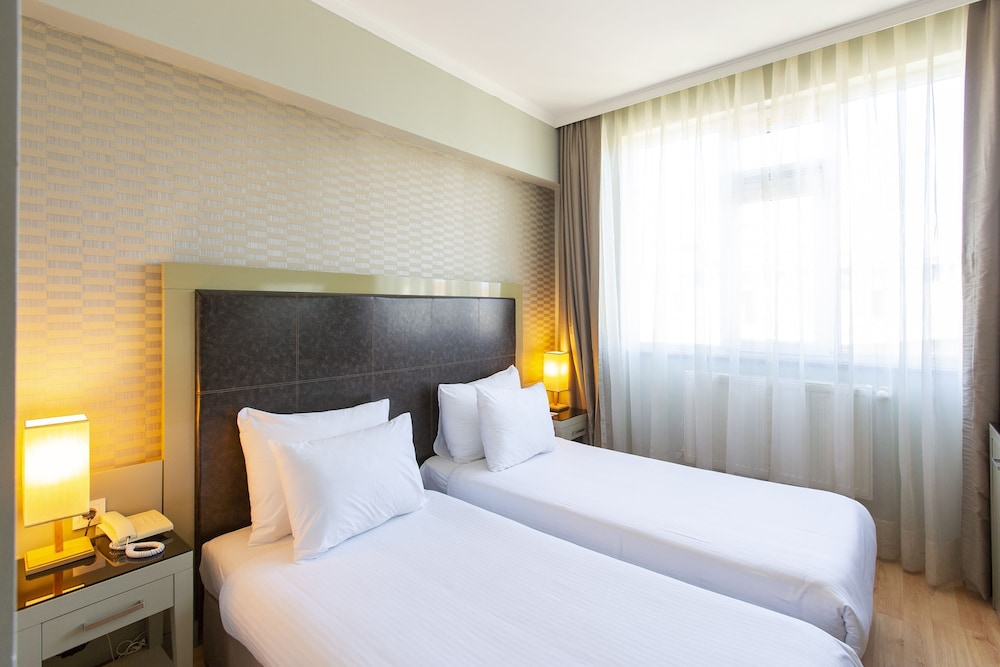Hotellino 15/63