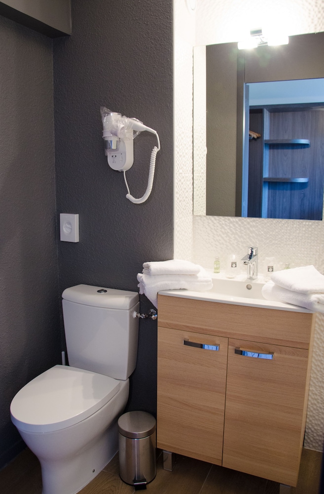 Superior, King Bed, Best Western Portes d Aquitaine Agen Sud 8/9