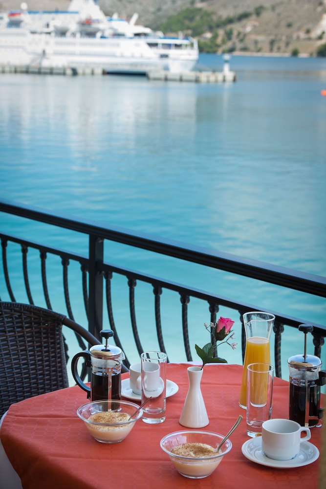 Aggelos Hotel 38/50