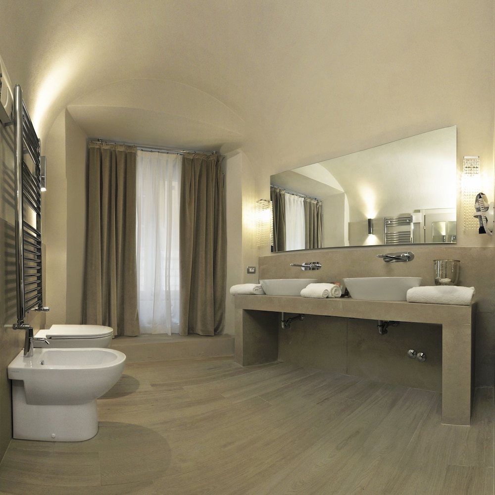 Terrace Pantheon Relais 64/71