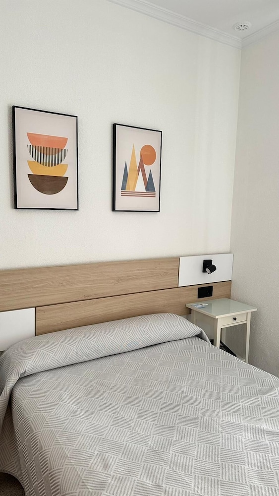 Hostal Bahía 40/50
