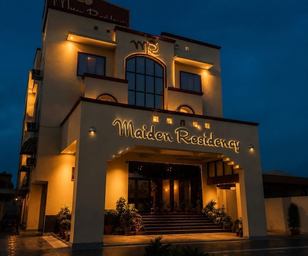 Hotel Maiden Residency 1/50
